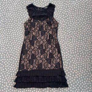 Kensie lace ruffle hem dress, size 4